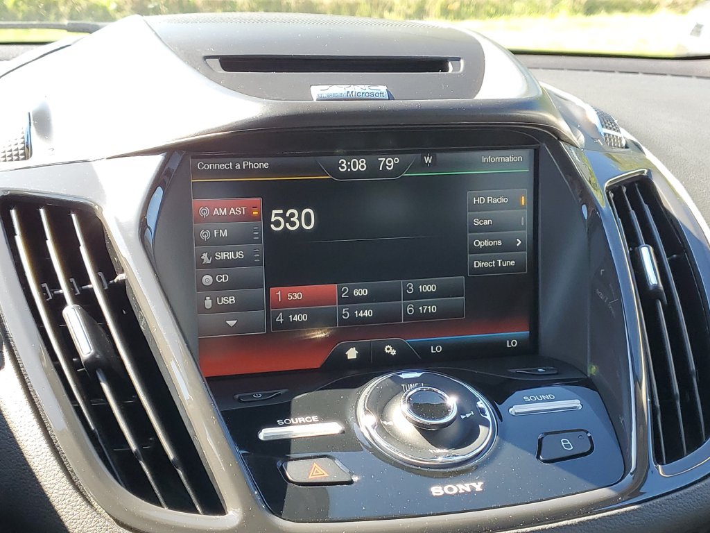 Used 2015 Ford Escape Titanium AWD/4WD image 24