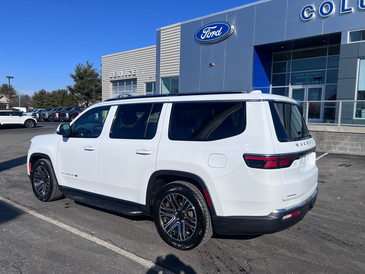 Used 2022 Jeep Wagoneer Series III w/ Flexible Seating Group image 4