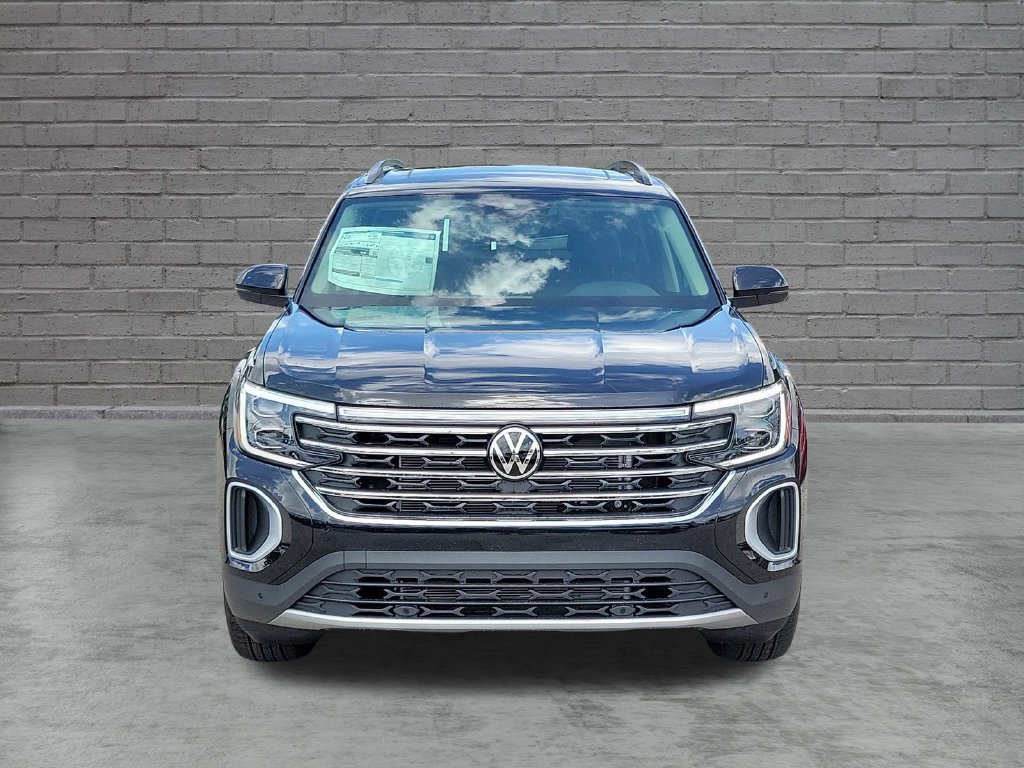New 2026 Volkswagen Atlas SE FWD image 2