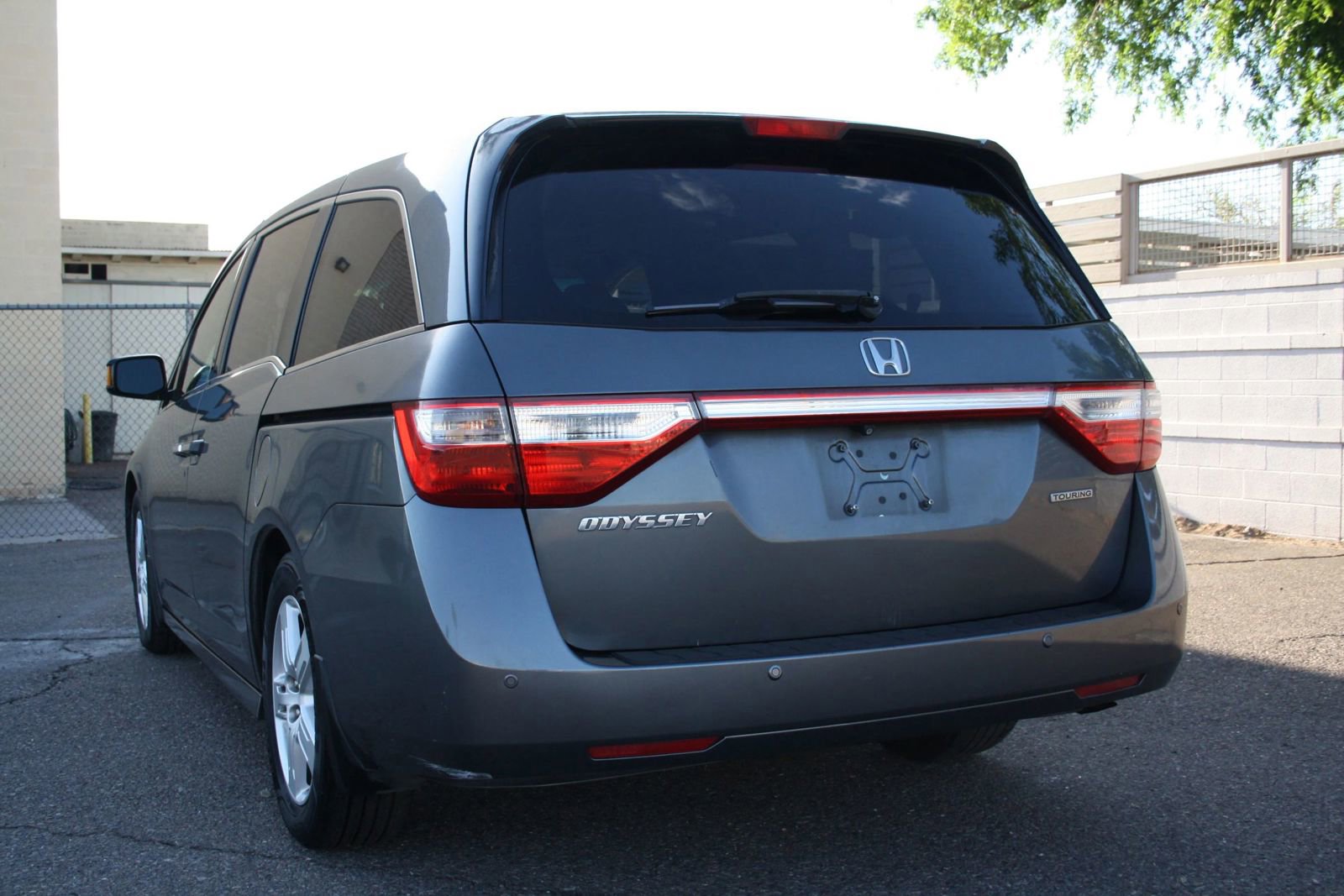 Used 2012 Honda Odyssey Touring Elite image 30