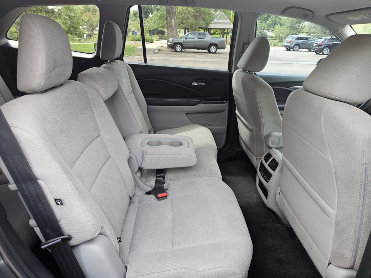 Used 2016 Honda Pilot EX image 40