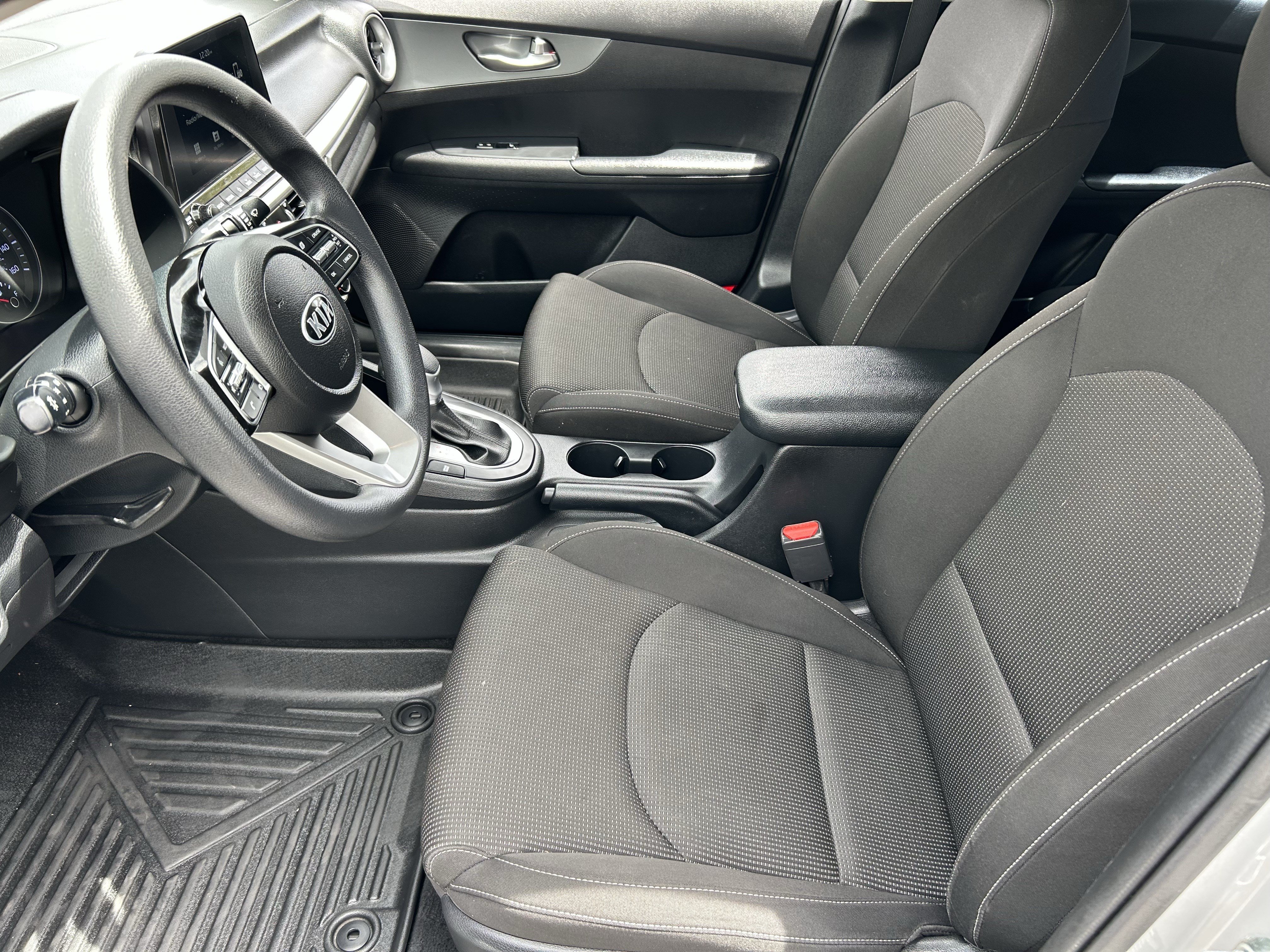 Used 2021 Kia Forte LXS FWD image 17