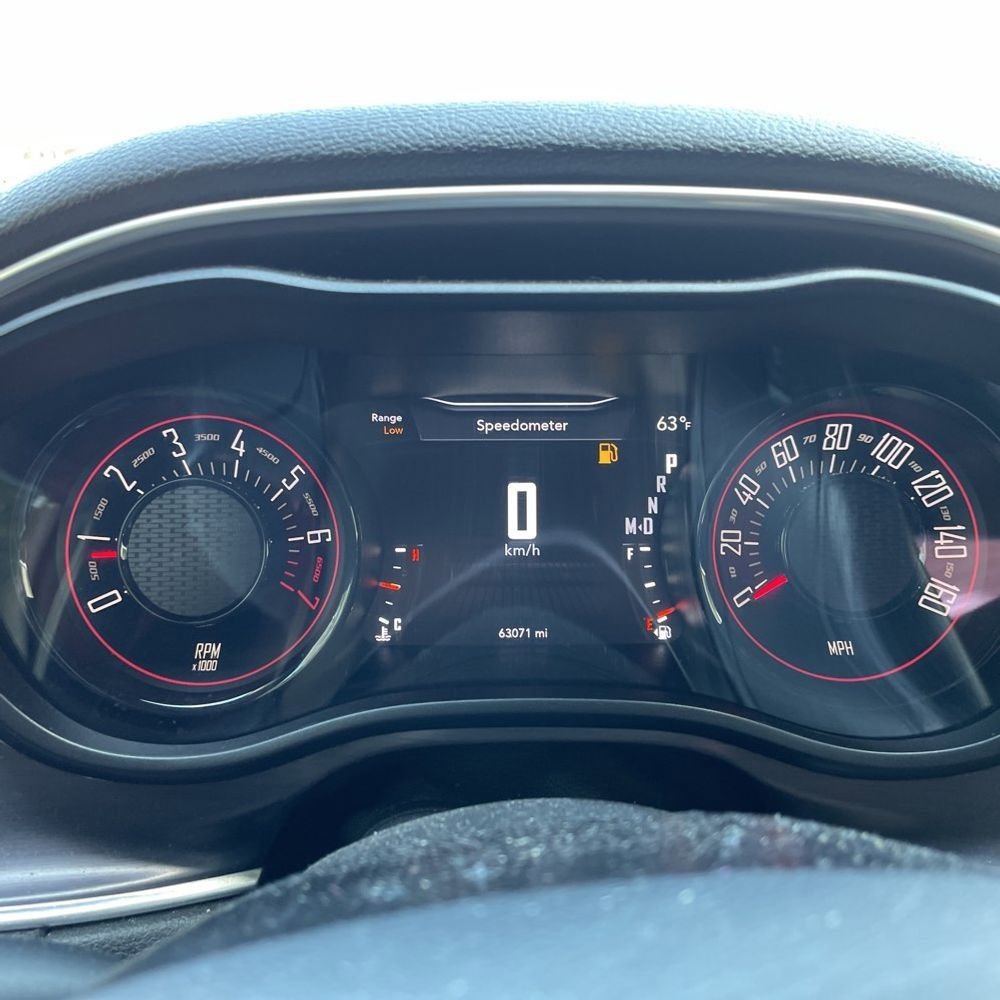 Used 2017 Dodge Challenger SXT Plus image 7