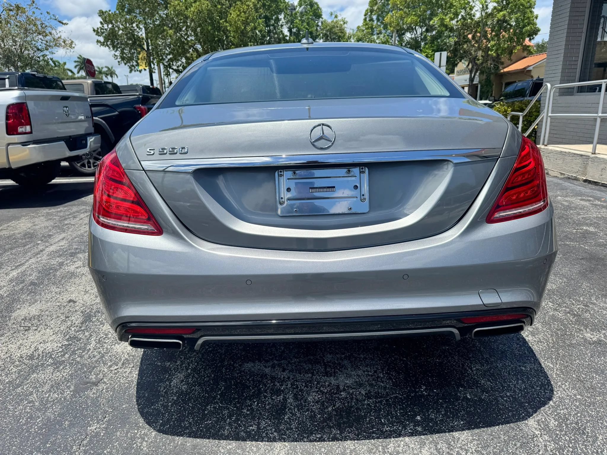 Used 2014 Mercedes-Benz S 550 Sedan image 6