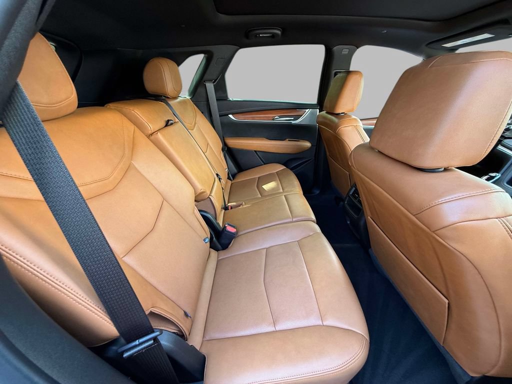 Used 2024 Cadillac XT5 Premium Luxury w/ LPO, Floor Liner Package AWD/4WD image 16