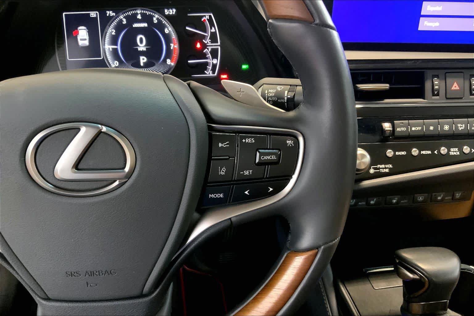 Used 2024 Lexus ES 350 Ultra Luxury FWD image 24