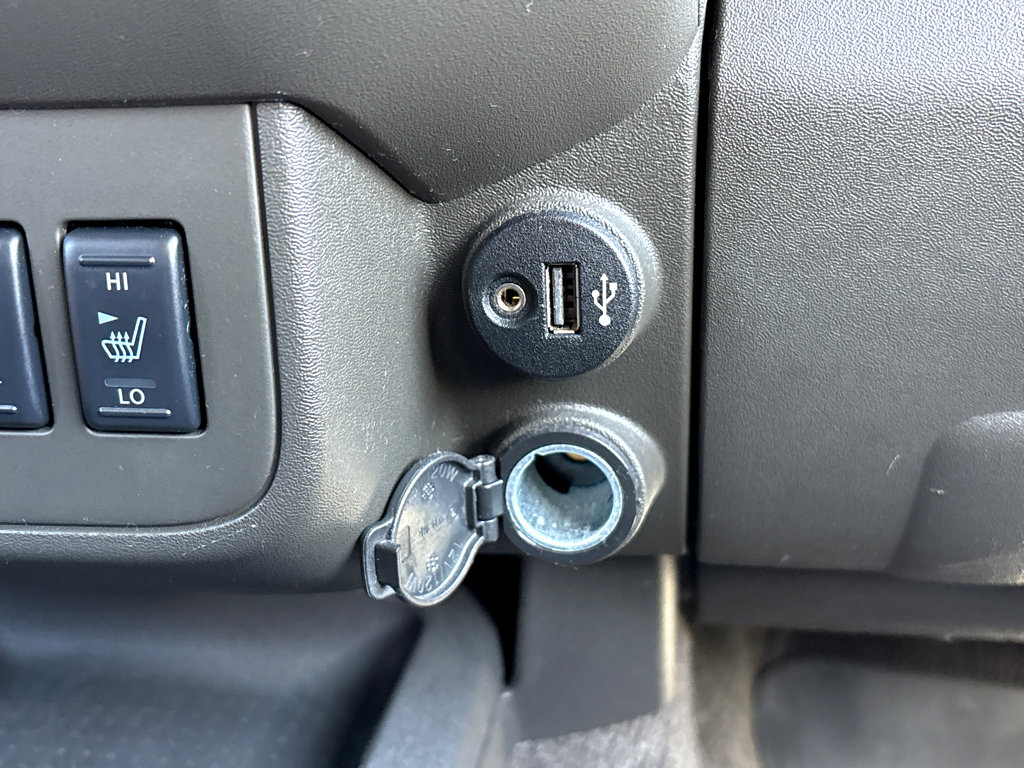 Used 2018 Nissan Frontier PRO-4X image 18