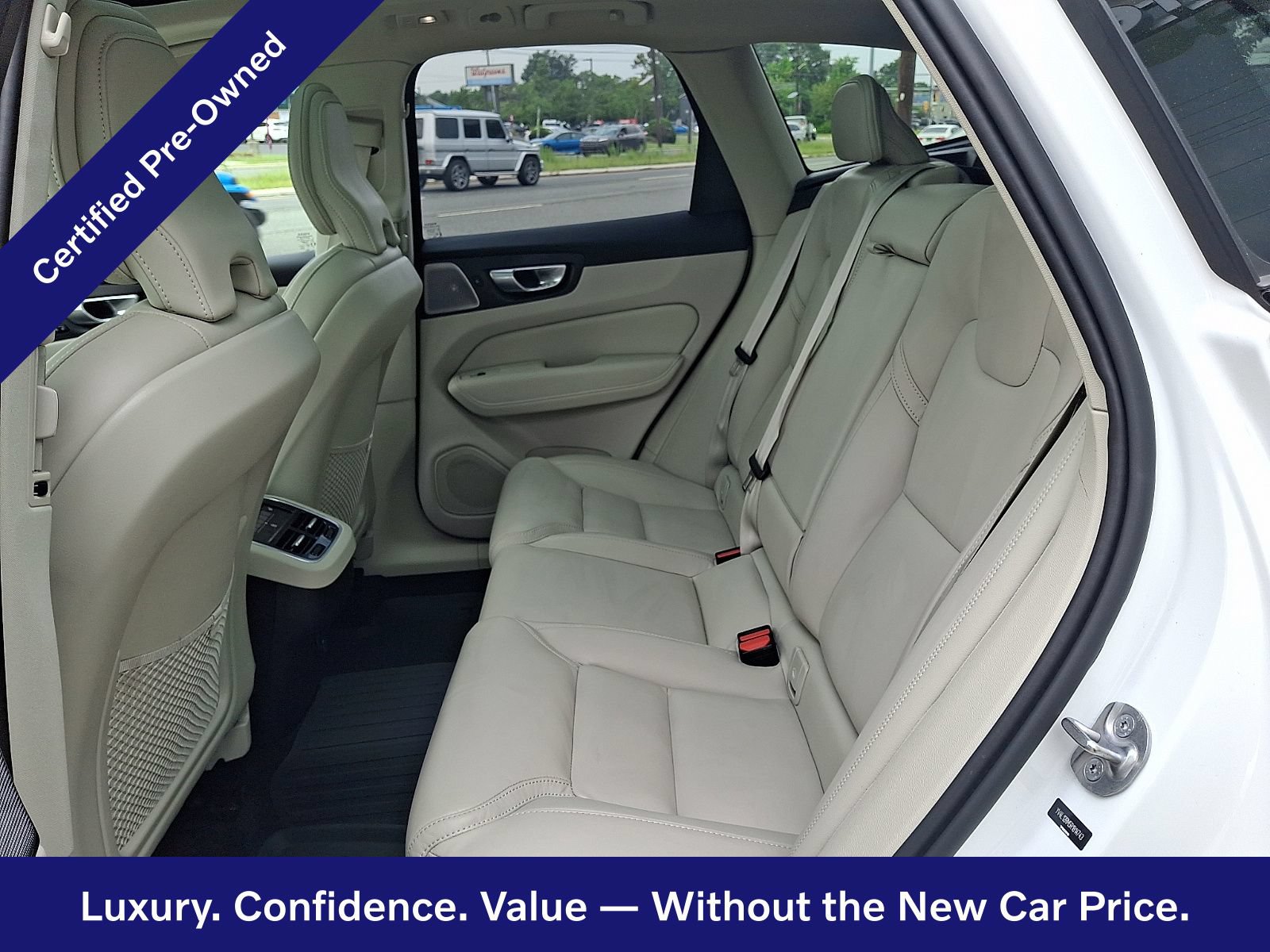 Certified 2024 Volvo XC60 B5 Ultimate AWD/4WD image 11