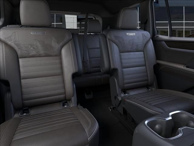 New 2027 GMC Acadia Denali Ultimate AWD/4WD image 17