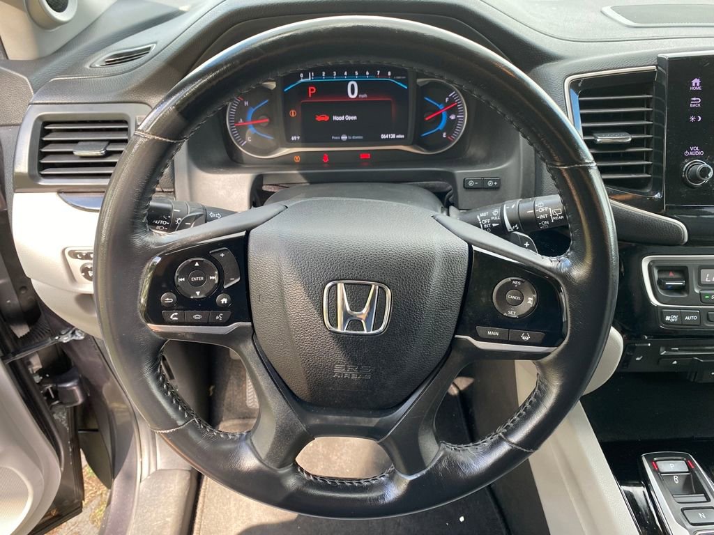 Used 2020 Honda Pilot Touring image 13