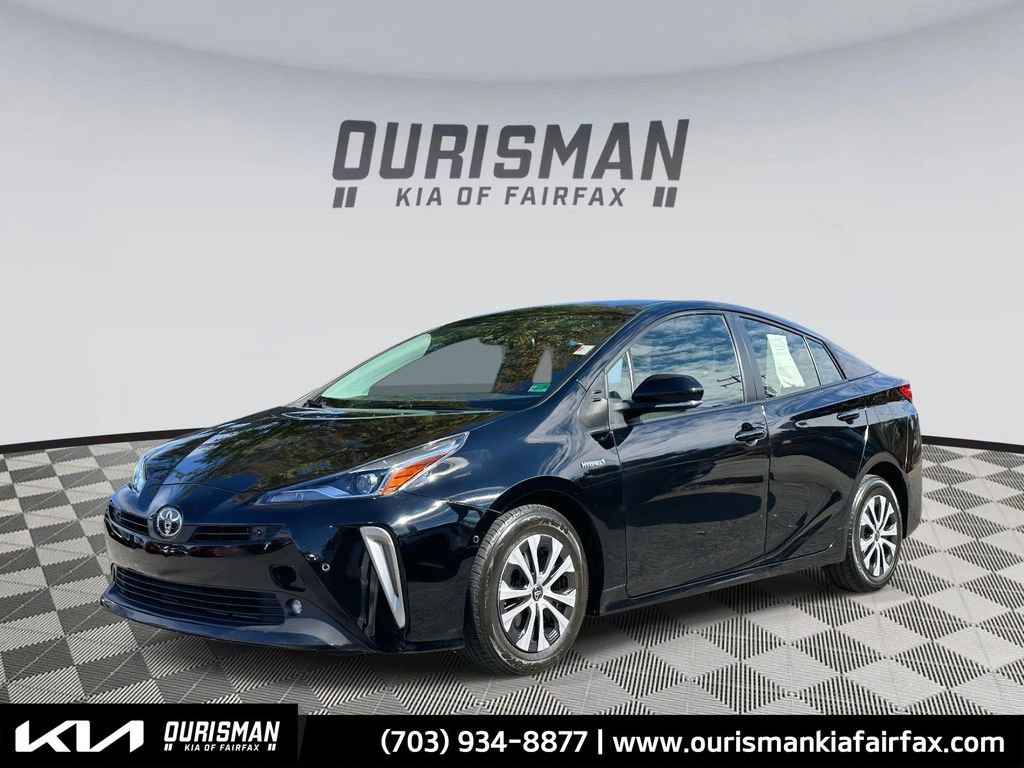 Used 2022 Toyota Prius XLE image 1