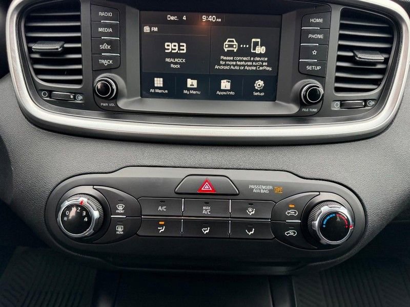 Used 2019 Kia Sorento L image 15