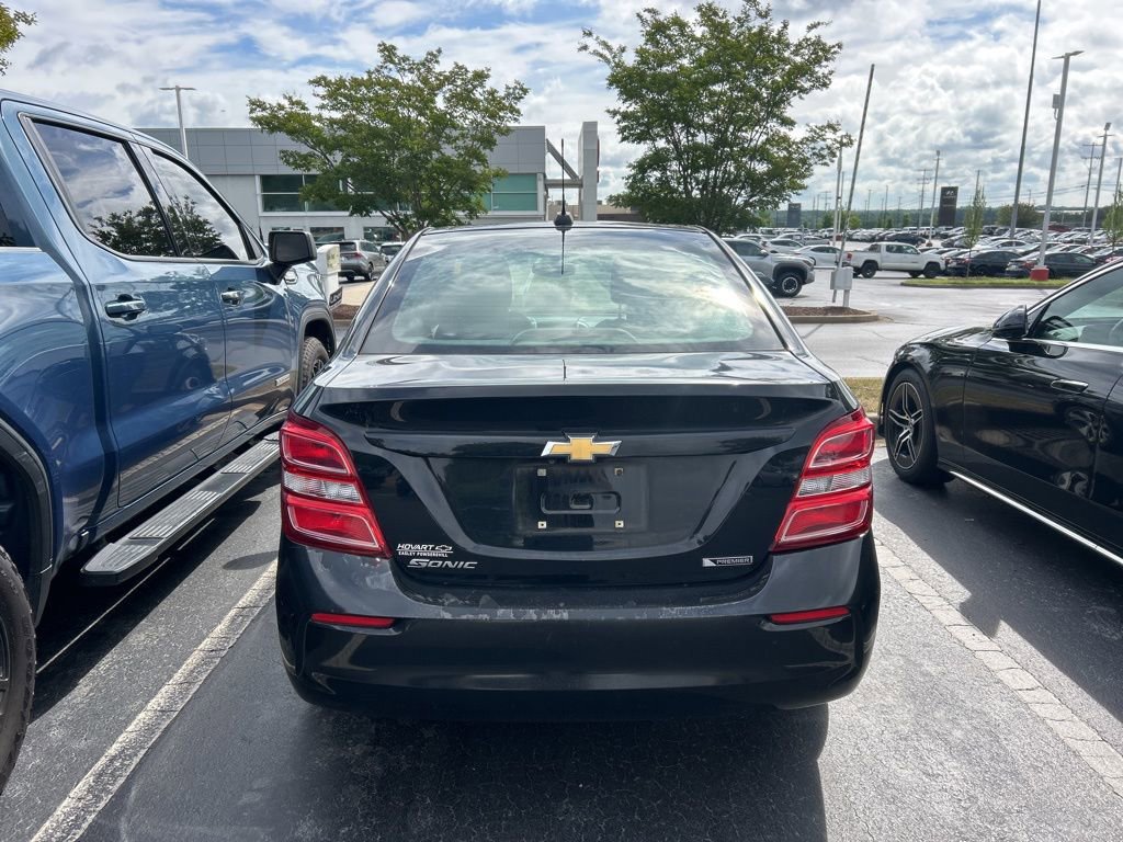 Used 2019 Chevrolet Sonic Premier FWD image 6