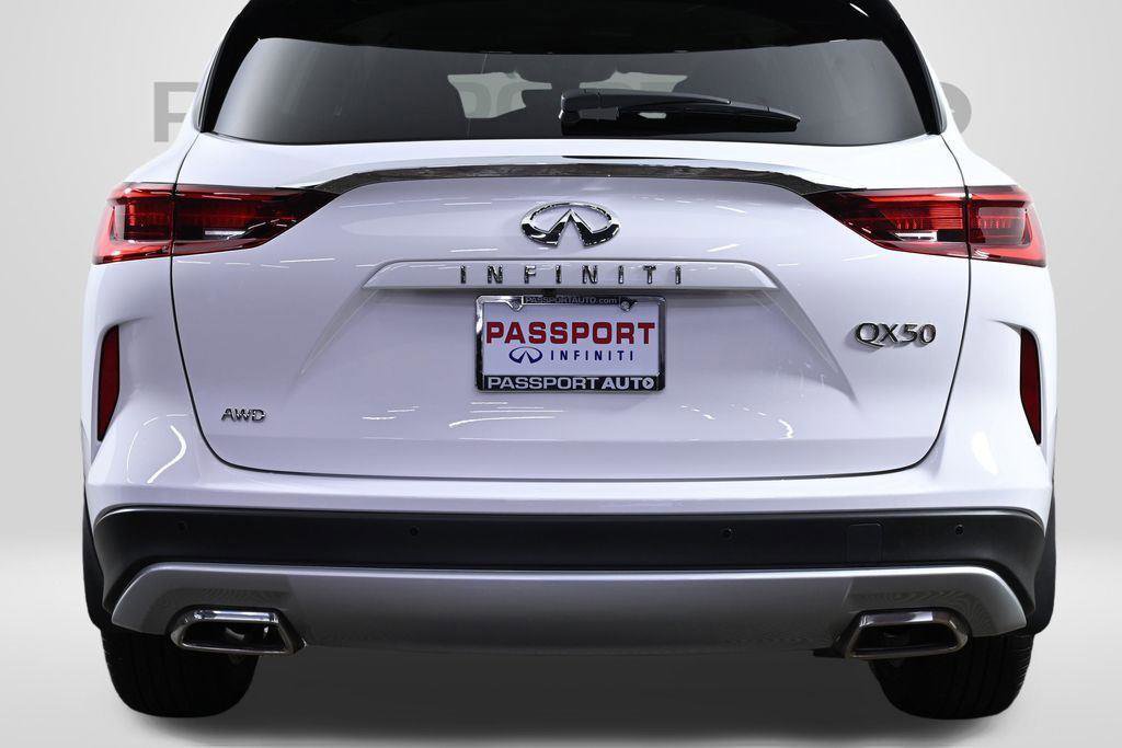 Certified 2025 INFINITI QX50 Pure image 9