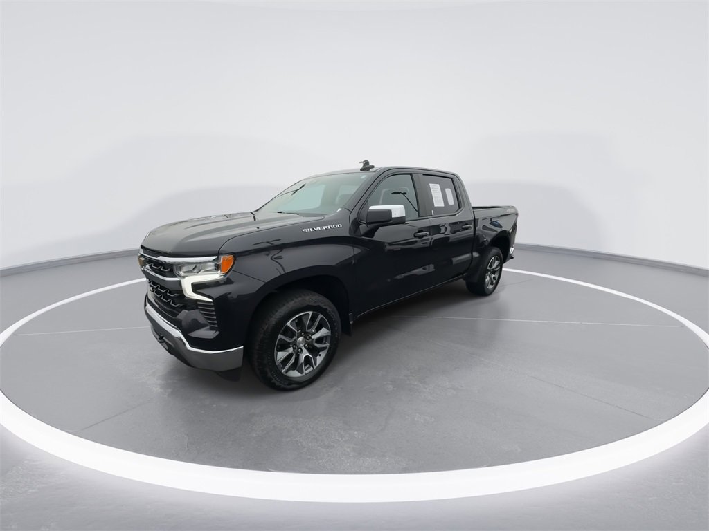 Used 2024 Chevrolet Silverado 1500 LT image 4
