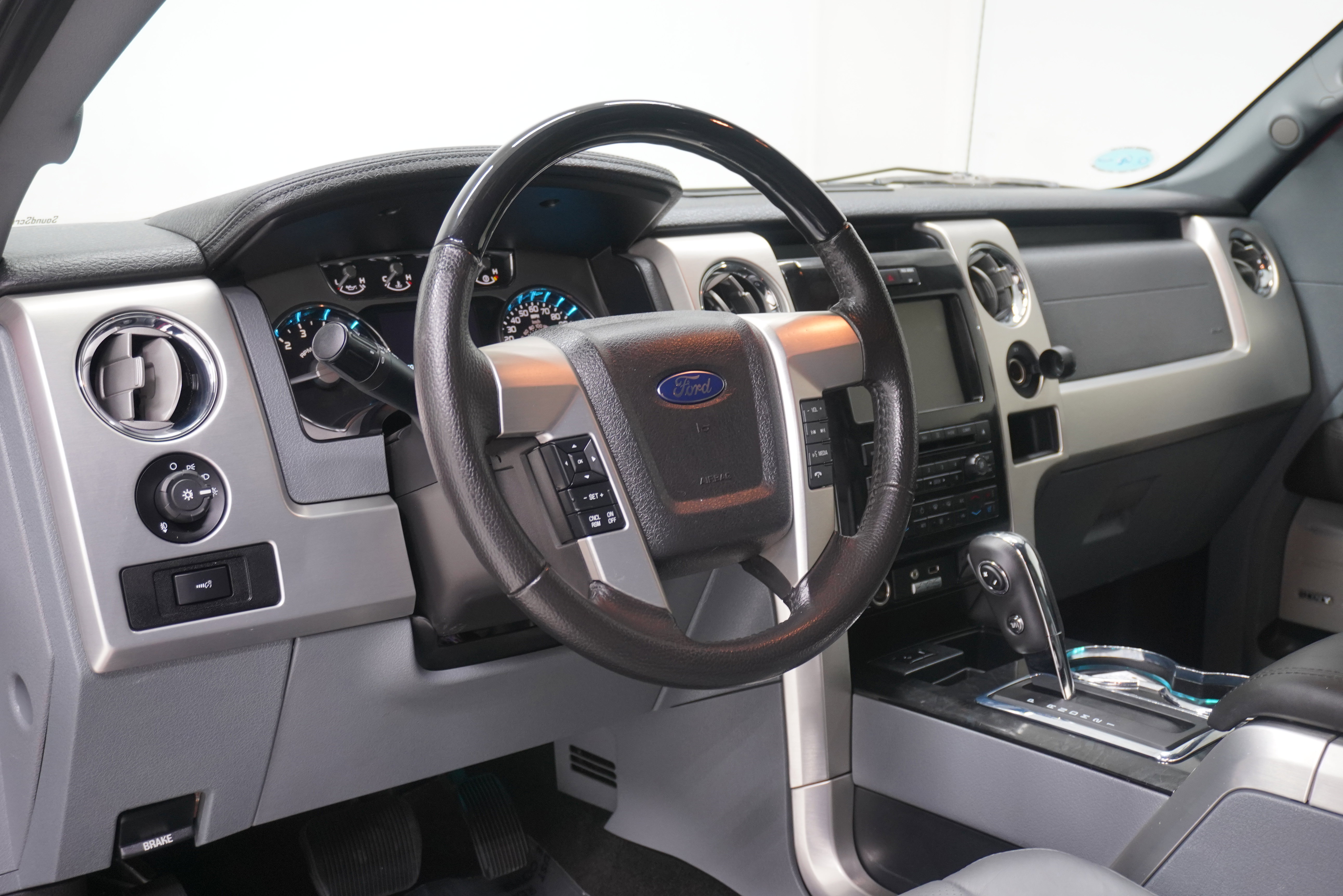 Used 2012 Ford F150 Platinum AWD/4WD image 12