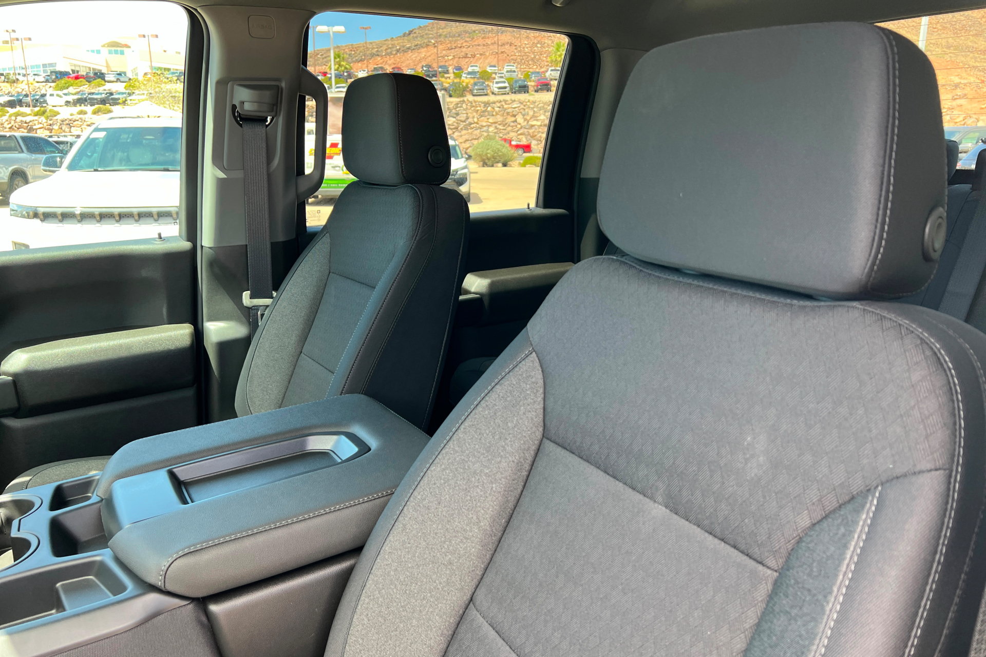 New 2026 Chevrolet Silverado 2500 Custom w/ Custom Value Package AWD/4WD image 17