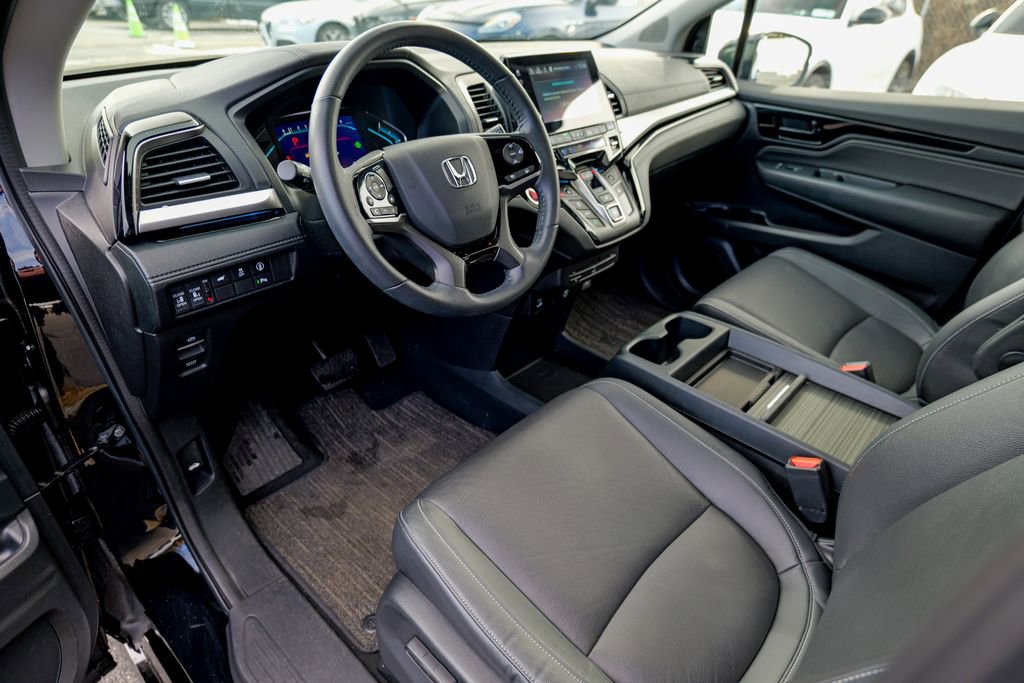 Used 2023 Honda Odyssey Touring image 22