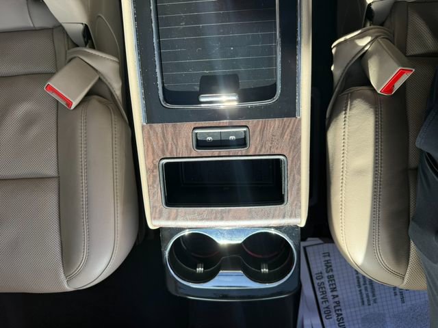 Used 2023 Lincoln Aviator Grand Touring w/ Equipment Group 301A AWD/4WD image 17