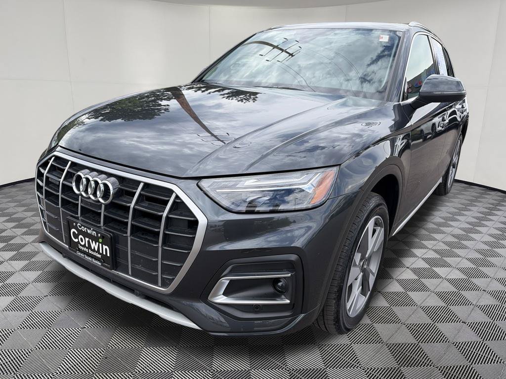 Used 2025 Audi Q5 2.0T Premium Plus w/ Premium Plus Package AWD/4WD image 3