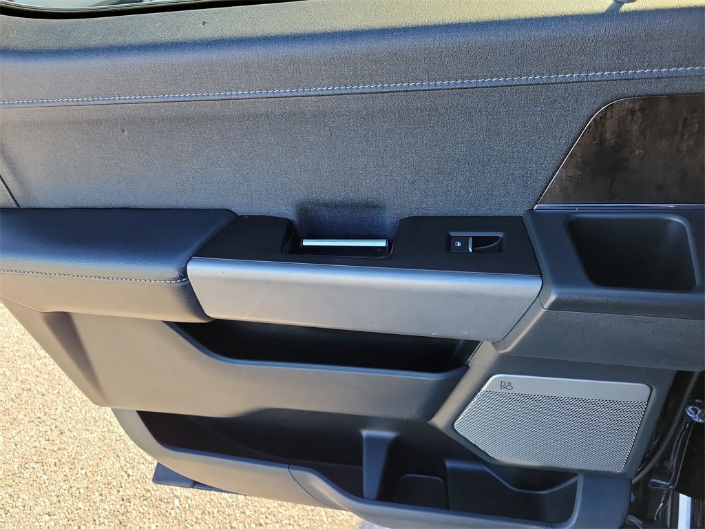 Used 2021 Ford F150 Lariat w/ Max Trailer Tow Package image 17