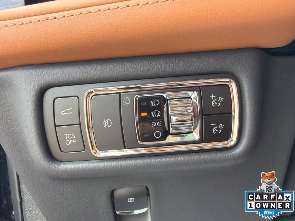 Used 2023 Lincoln Nautilus Black Label w/ Class II Trailer Tow Package AWD/4WD image 20