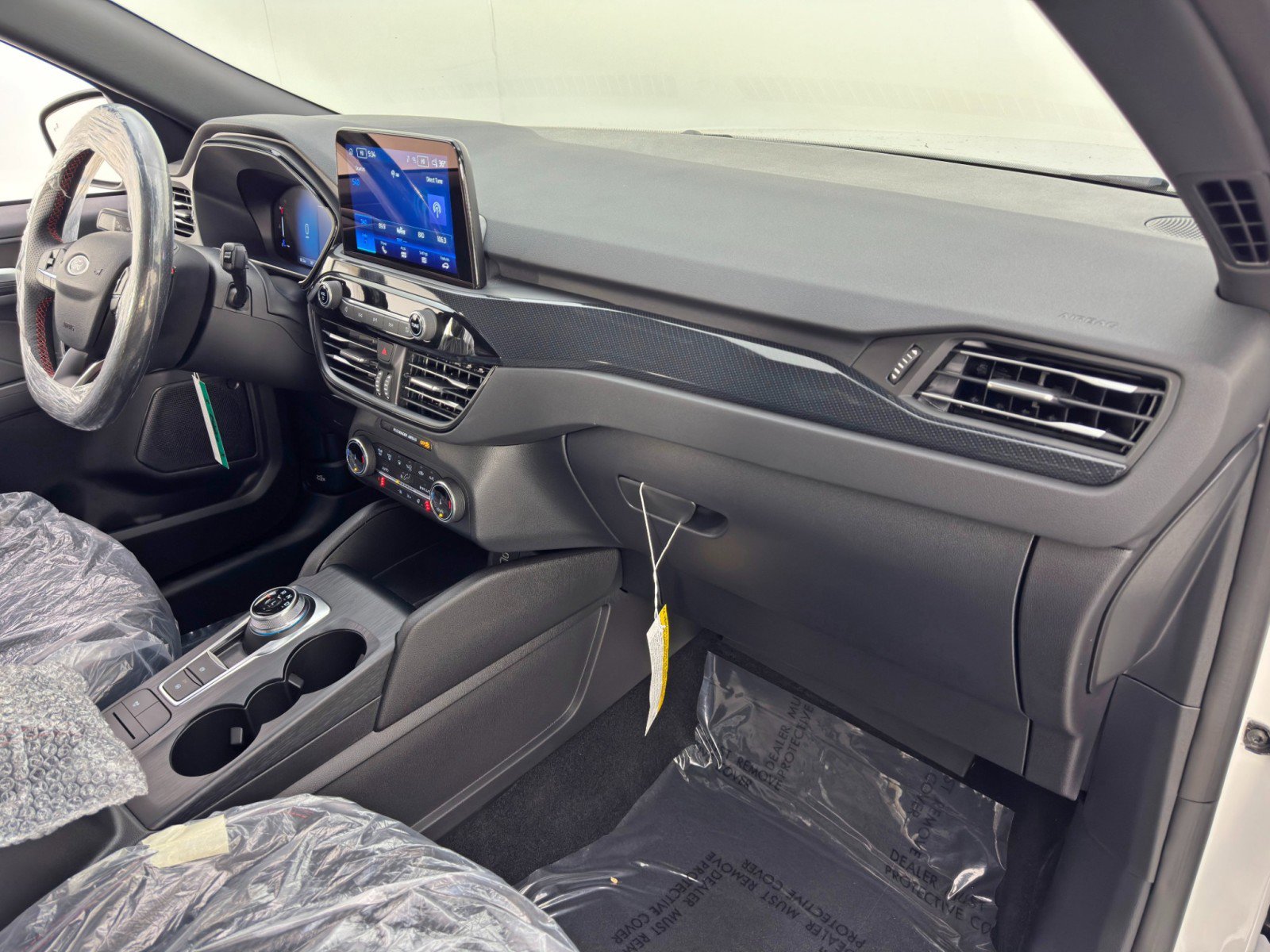 Used 2024 Ford Escape ST-Line Select image 13