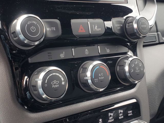 New 2026 RAM 1500 4x4 Crew Cab image 24