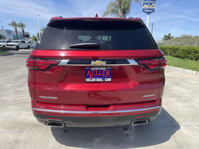 Used 2023 Chevrolet Traverse Premier FWD image 7