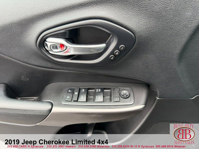 Used 2019 Jeep Cherokee Limited image 14