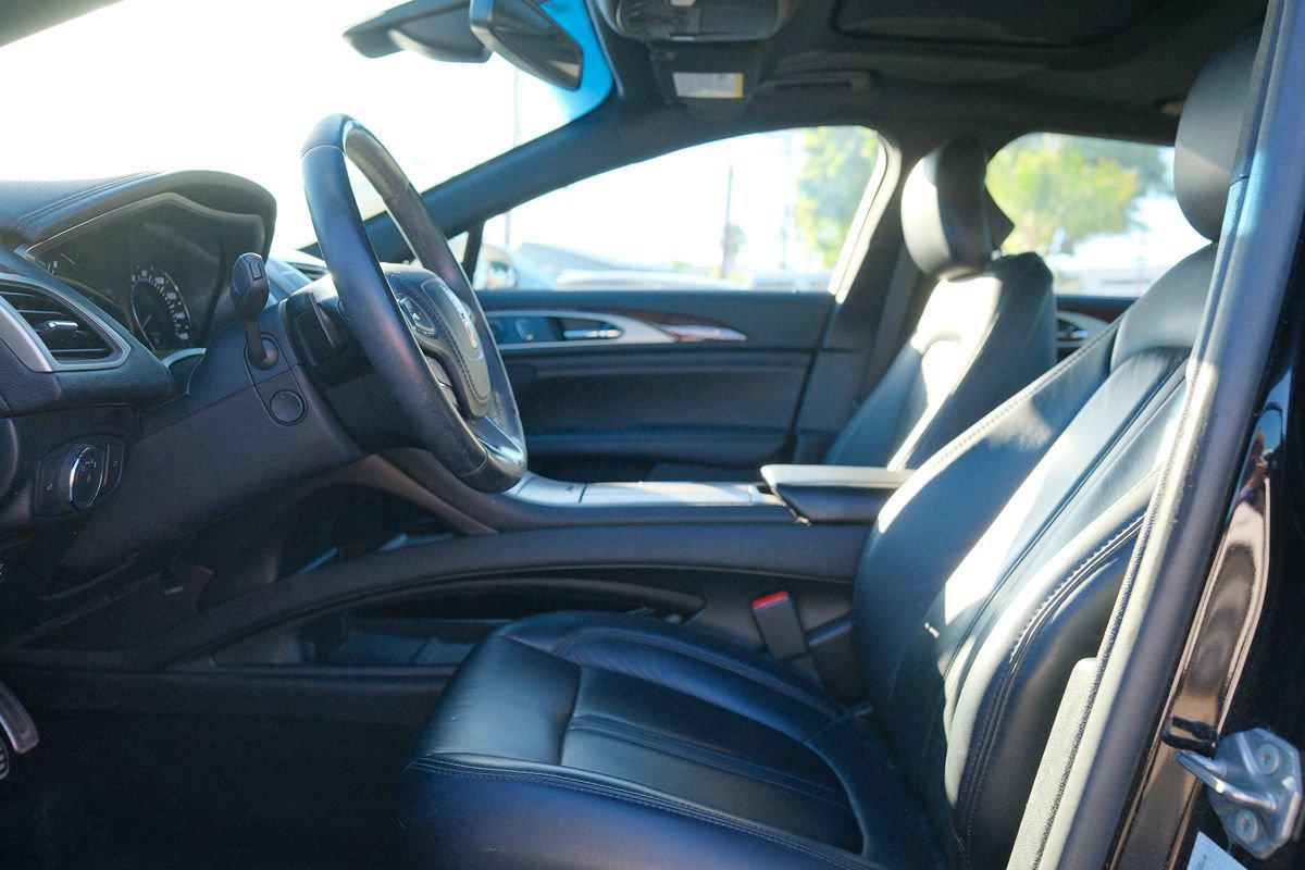Used 2019 Lincoln MKZ Reserve w/ Reserve Plus Package FWD image 10