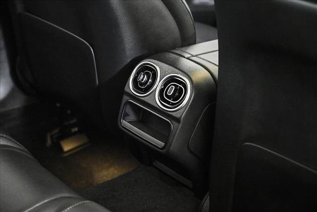 New 2026 Mercedes-Benz C 300 4MATIC Sedan image 18