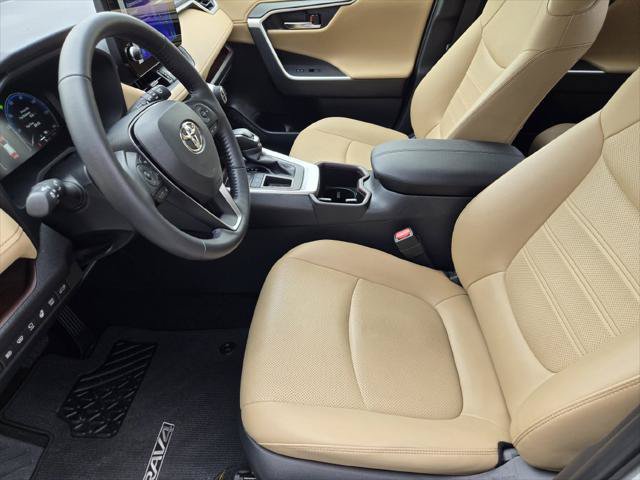 Certified 2025 Toyota RAV4 Limited w/ Advanced Technology Package FWD image 9
