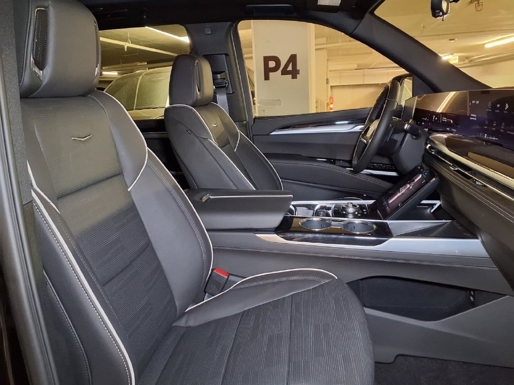 New 2026 Cadillac Escalade Sport w/ Touring Package AWD/4WD image 6