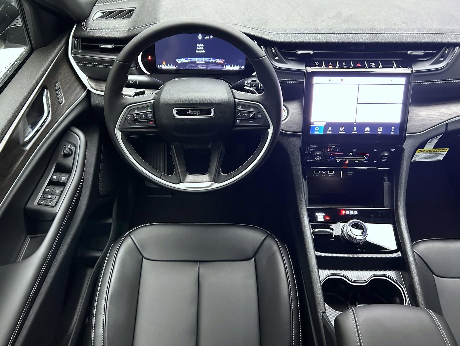 New 2025 Jeep Grand Cherokee Limited image 12