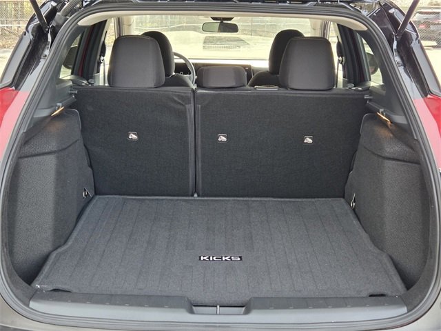 Used 2025 Nissan Kicks SV image 9