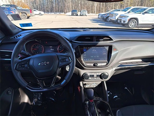 Used 2023 Chevrolet TrailBlazer RS w/ Sun and Liftgate Package image 23