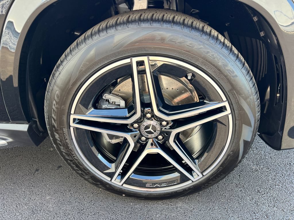 New 2026 Mercedes-Benz GLS 450 4MATIC image 38