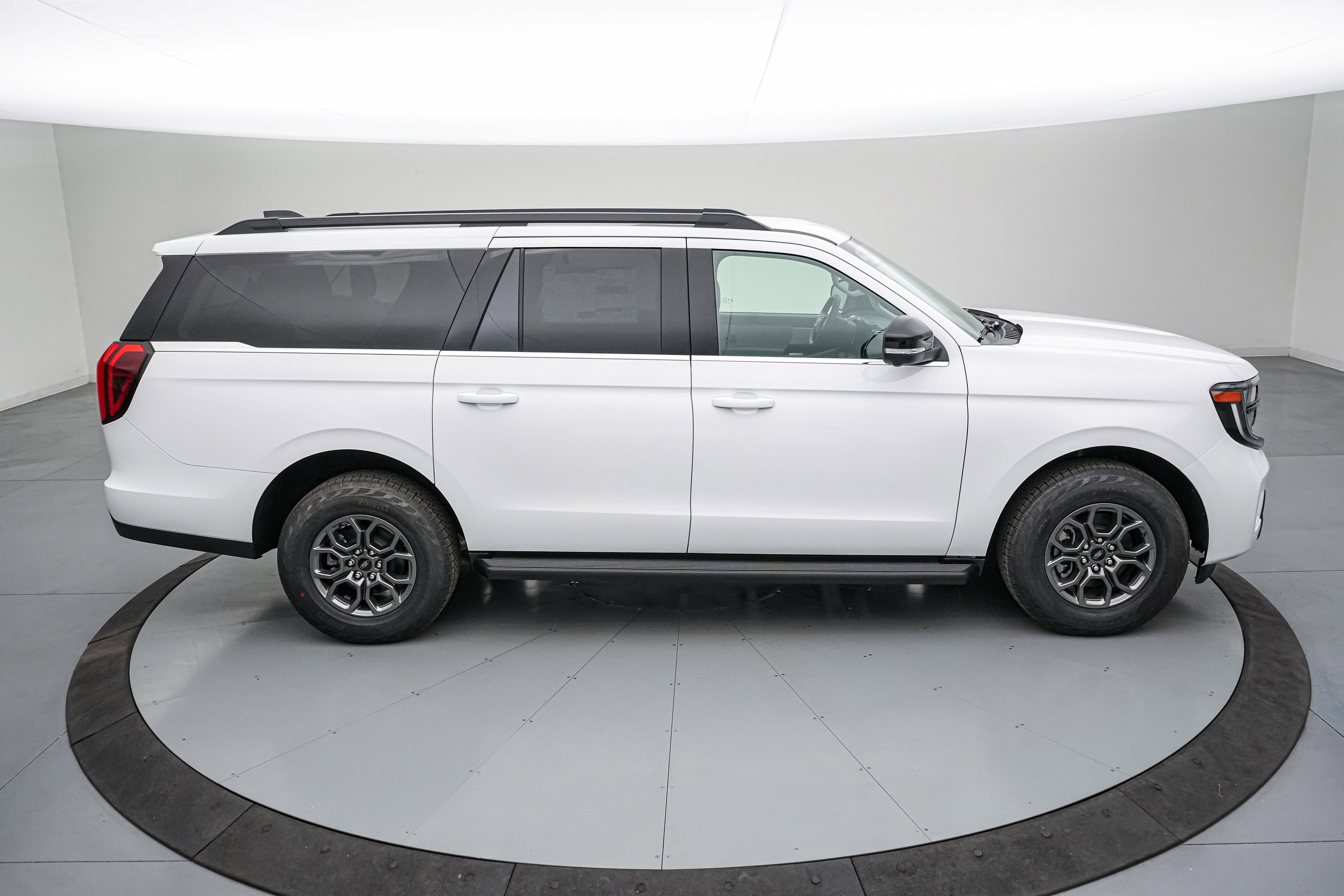 New 2026 Ford Expedition Max Active AWD/4WD image 4