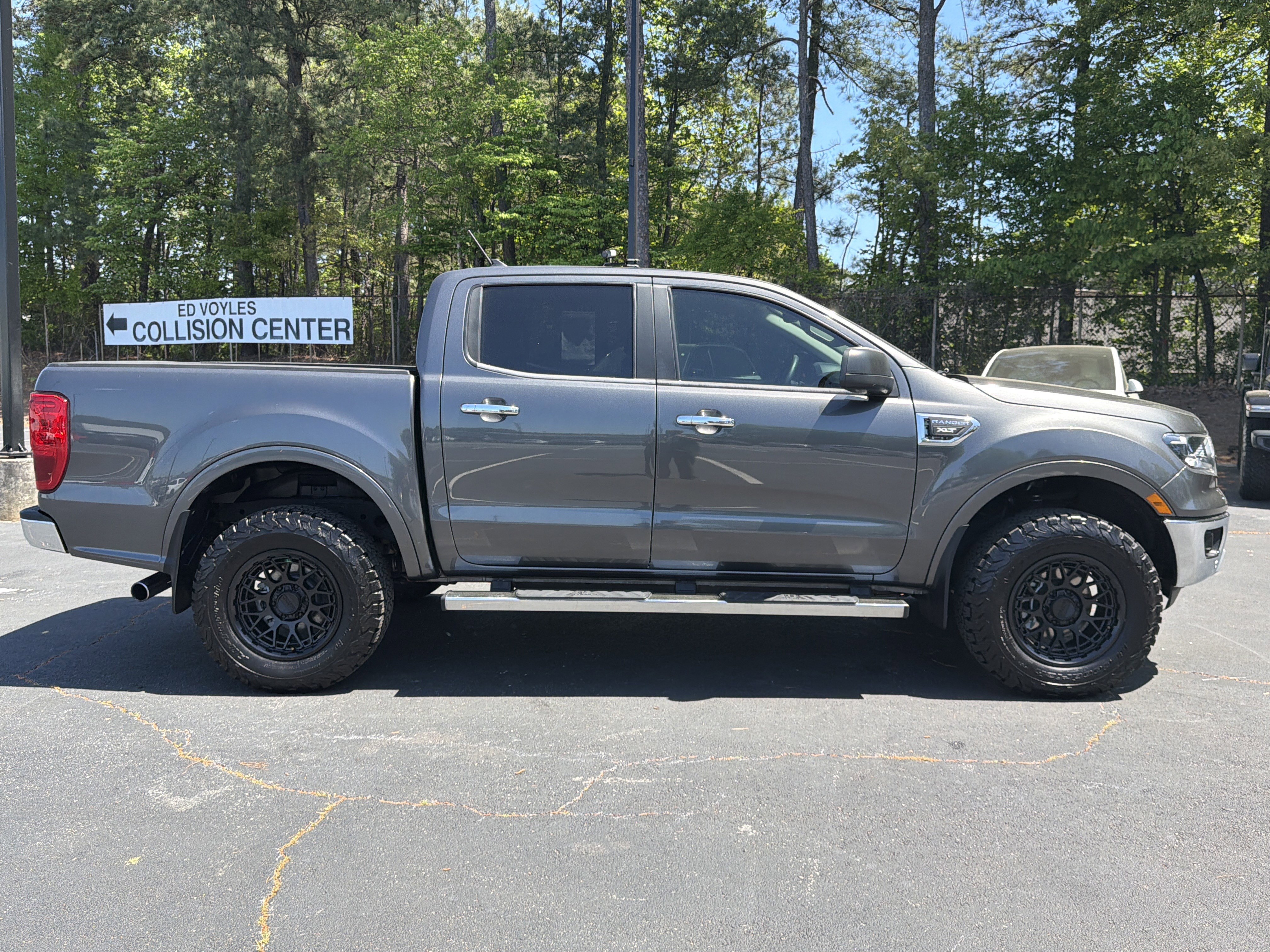 Used 2020 Ford Ranger XLT w/ Equipment Group 302A Luxury image 9