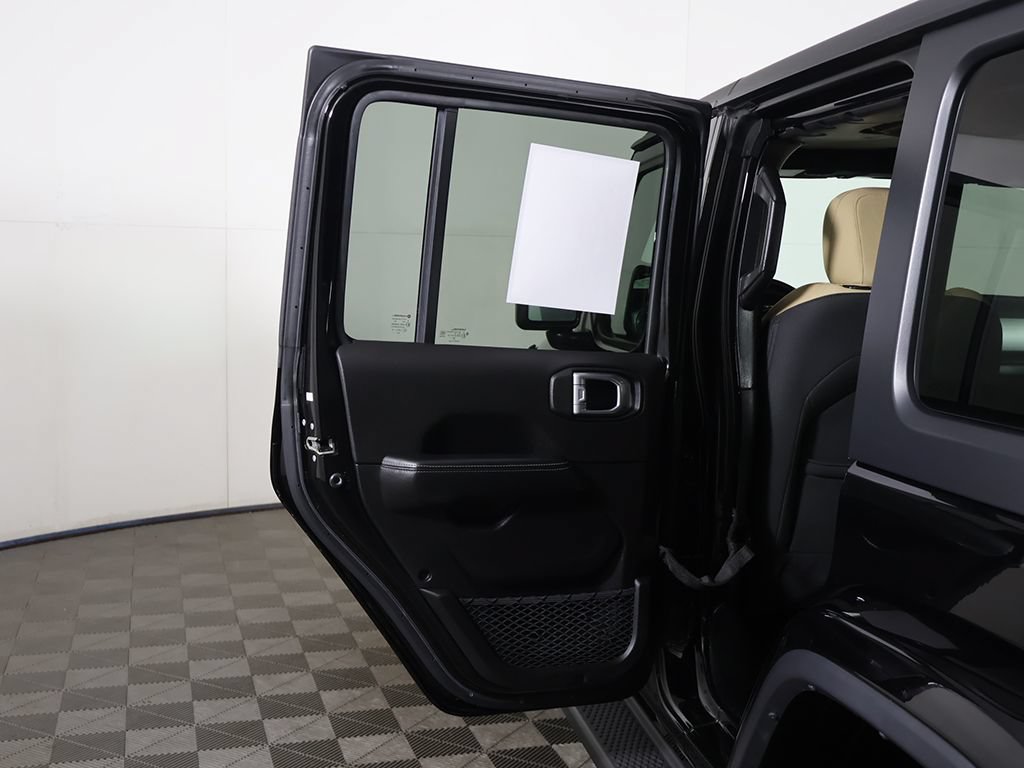 Used 2021 Jeep Wrangler Unlimited Sahara AWD/4WD image 19