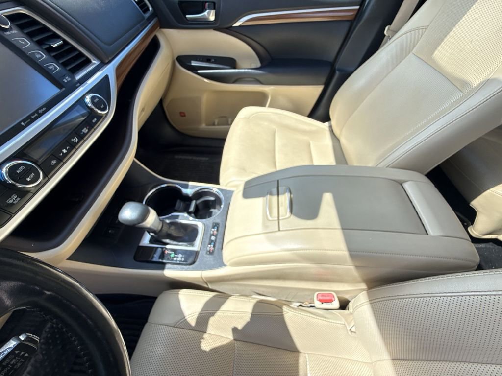 Used 2018 Toyota Highlander Limited Platinum w/ Protection Package #3 AWD/4WD image 23