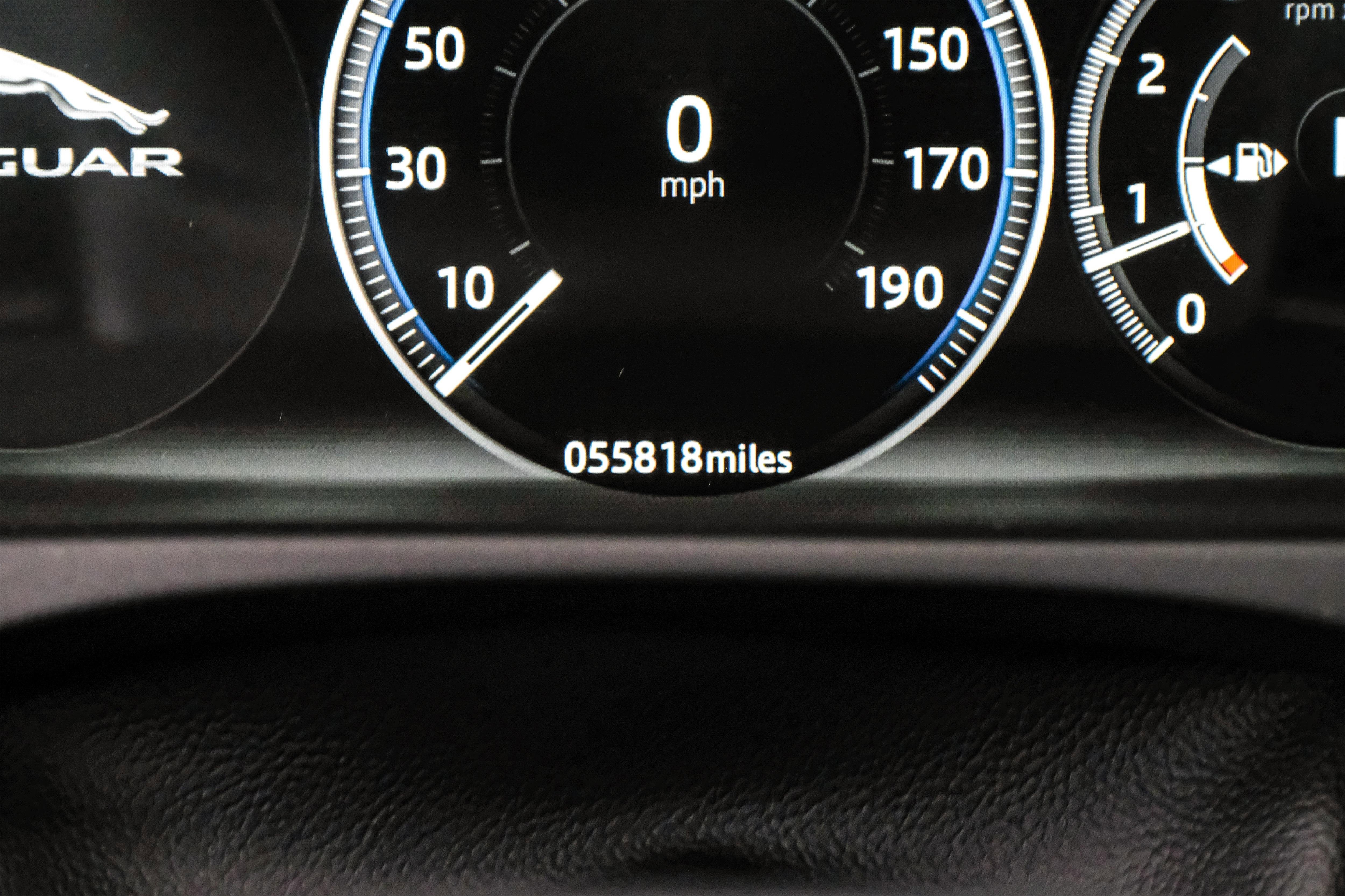 Used 2017 Jaguar XF S image 20