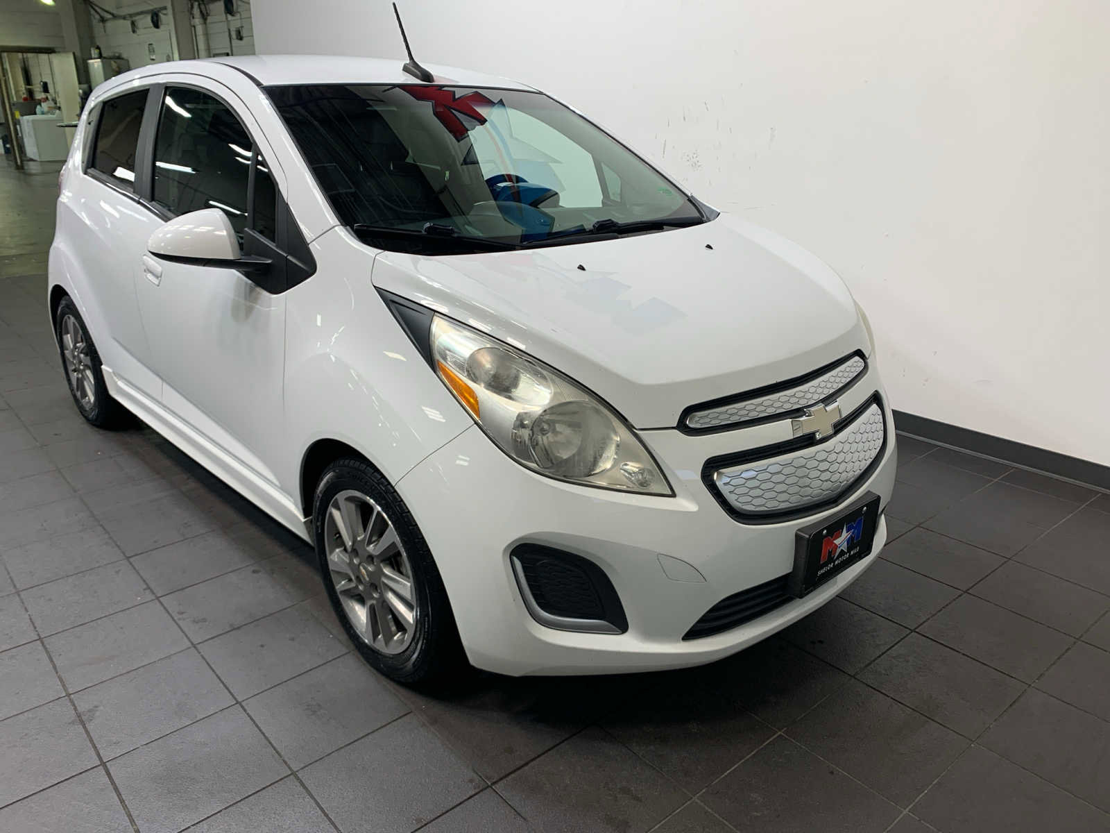 Used 2014 Chevrolet Spark LT image 2