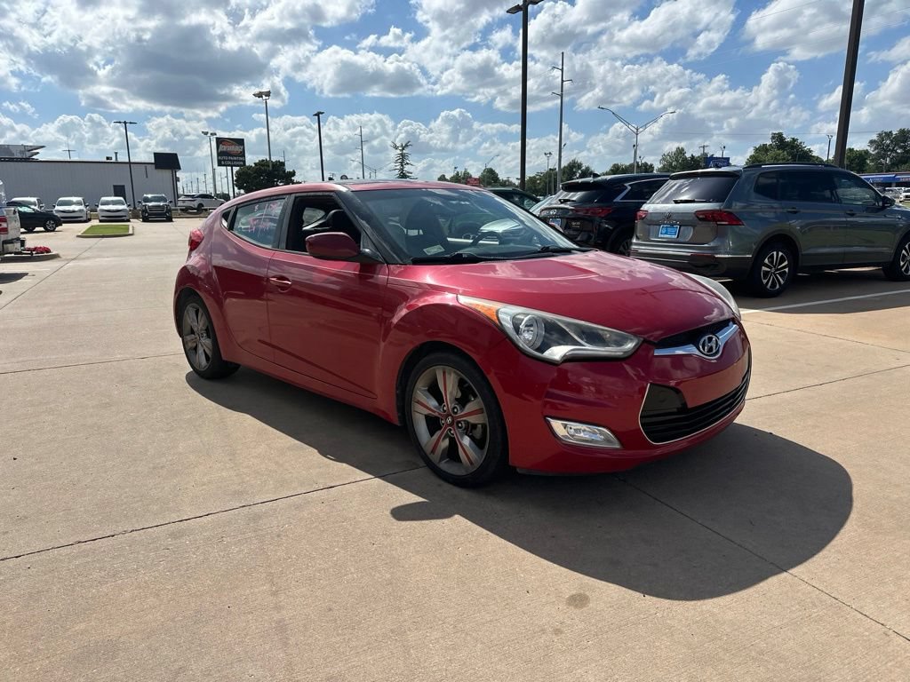Used 2016 Hyundai Veloster w/ Option Group 02 FWD image 3