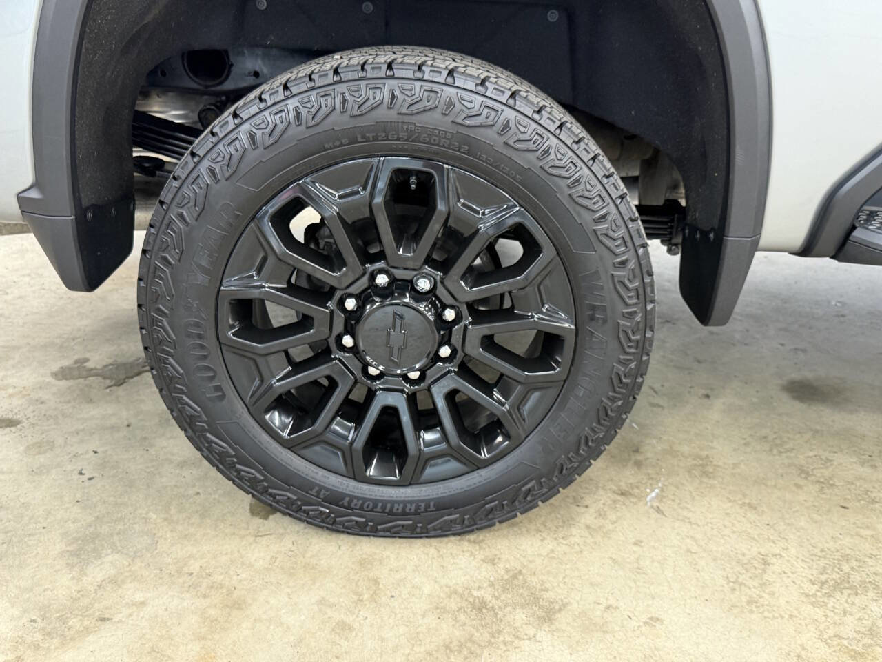 Used 2024 Chevrolet Silverado 2500 High Country w/ High Country Premium Package image 16