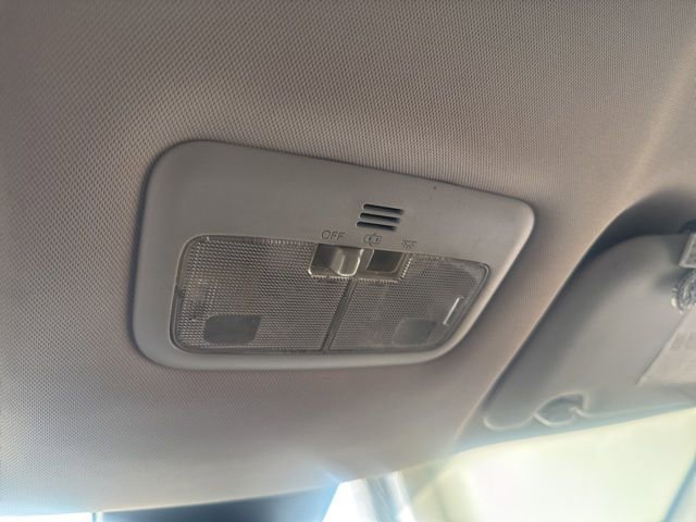 Used 2017 Toyota Corolla SE FWD image 17