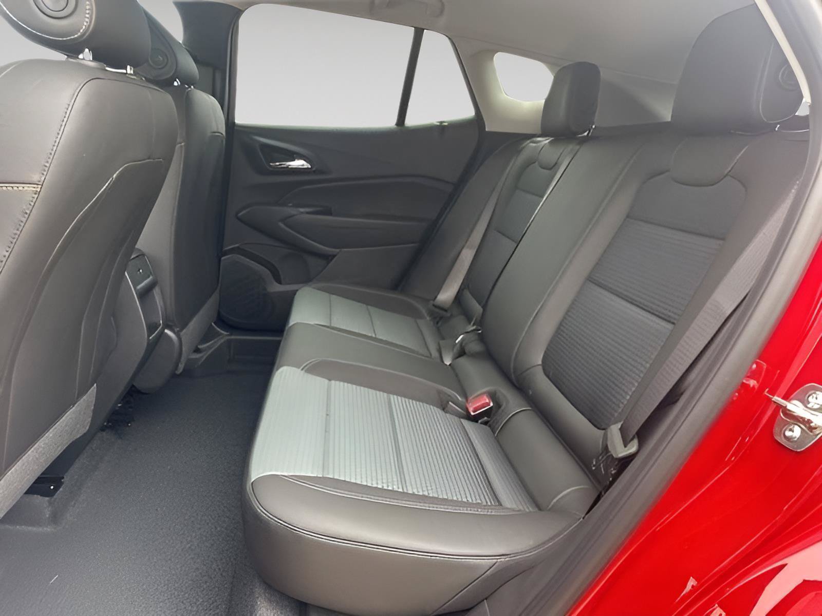 New 2026 Chevrolet Trax LT w/ Driver Confidence Package FWD image 10