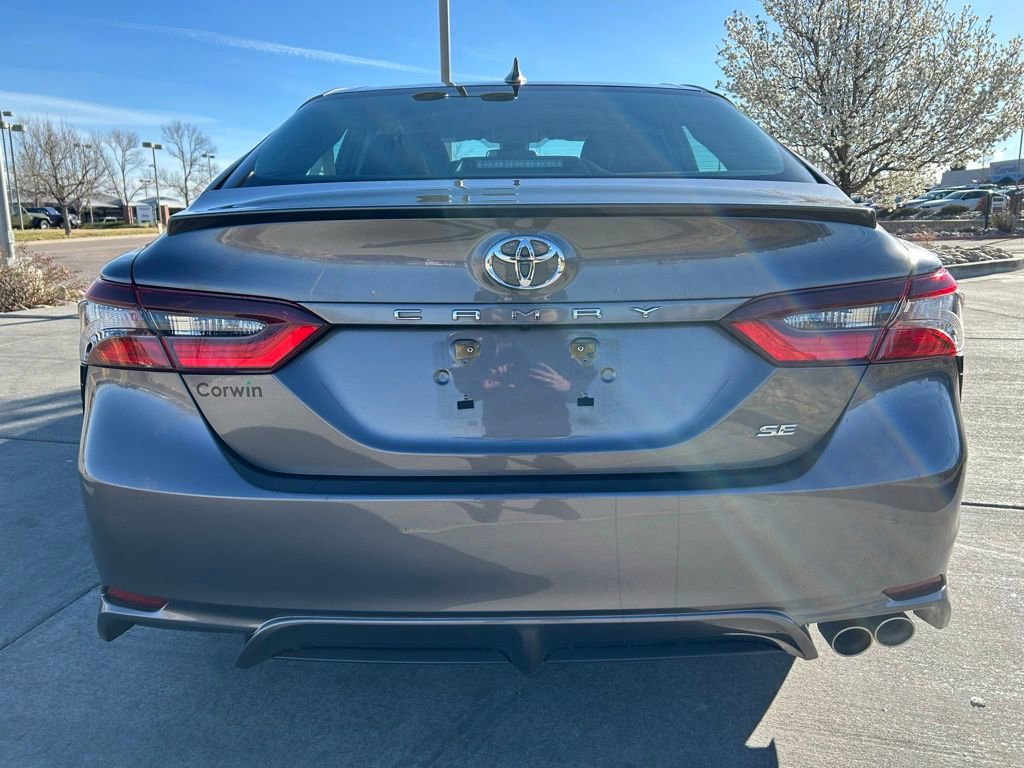 Used 2023 Toyota Camry SE image 6