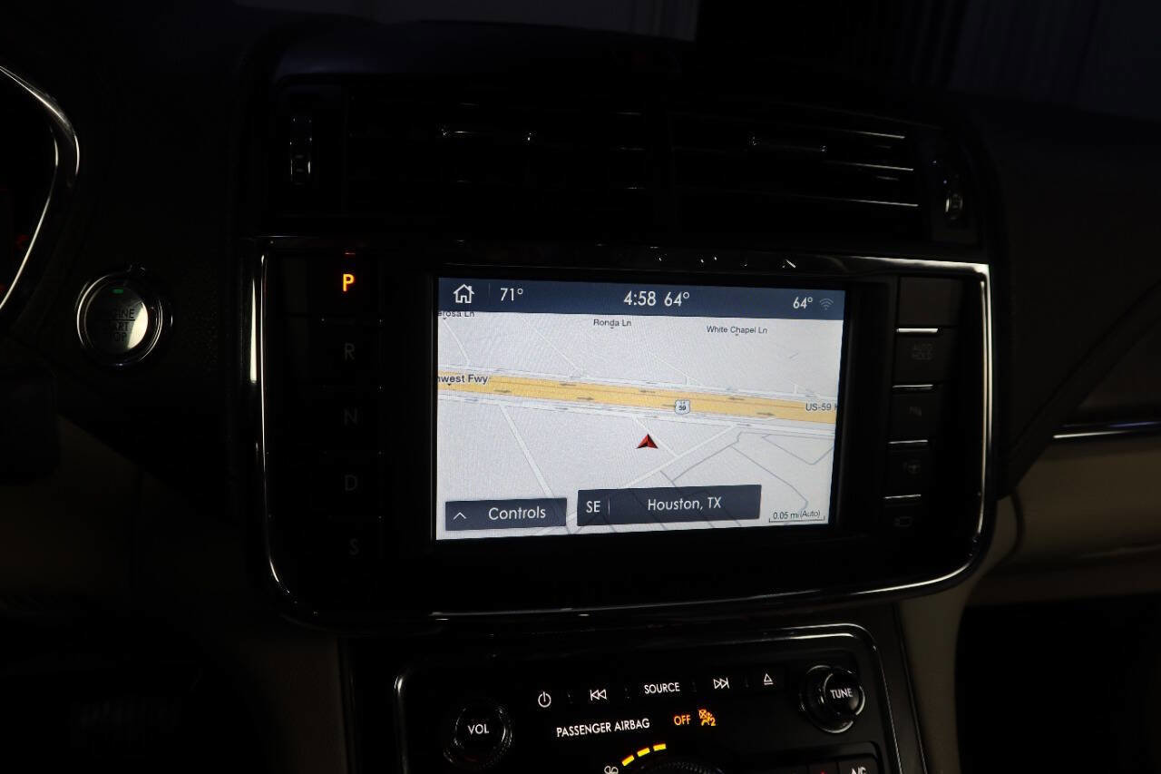 Used 2020 Lincoln Continental Reserve w/ Luxury Package image 23